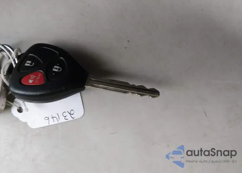 2015 Toyota 4Runner Sr5 z USA, uszkodzony, nr VIN JTEZU5JRXF5086530